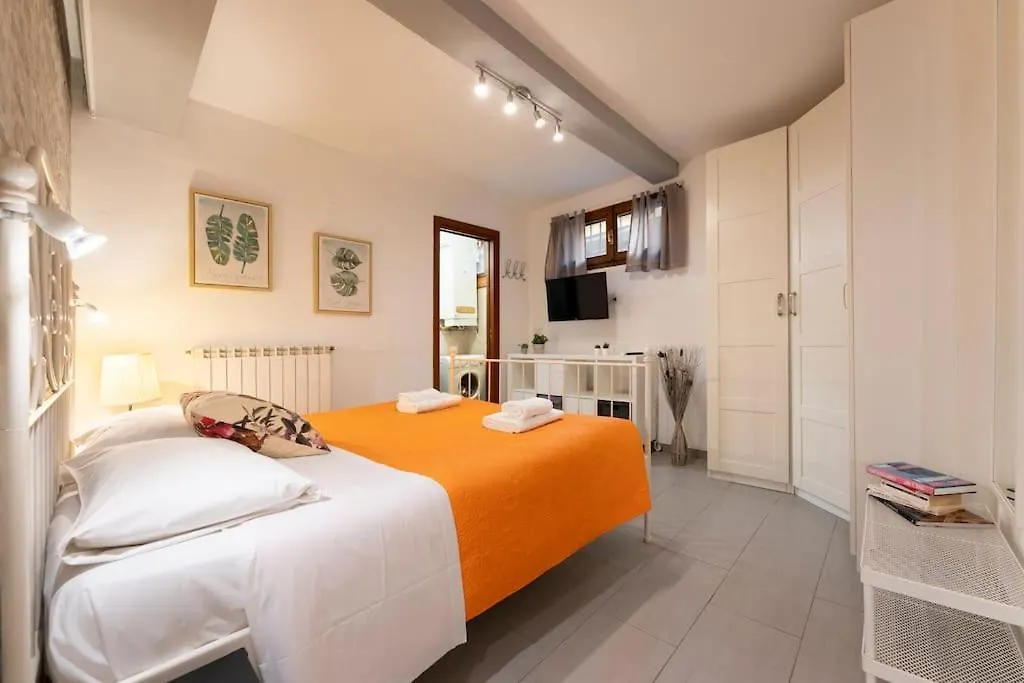 Apartment Keys Of Italy - Macci 41 - Sant' Ambrogio One Bedroom Flat Florence